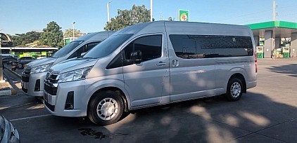 Van with driver, ideal for families and tourists Safe travel guaranteed