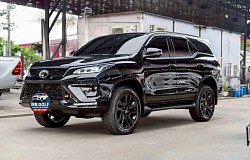 รถ SUV พร้อมคนขับ เหมาะสำหรับเที่ยวเขาใหญ่ ปากช่อง แบบครอบครัว