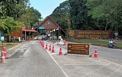 จุดชำระค่าผ่านทางขึ้นเขาใหญ่