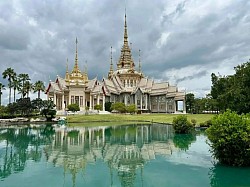 วัดหลวงพ่อโต อ.สีคิ้ว นครราชสีมา