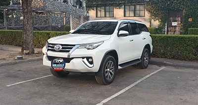 Private car with driver in bangkok thailand