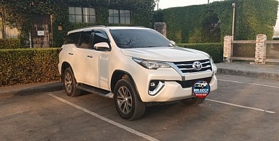 Private suv with driver in thailand